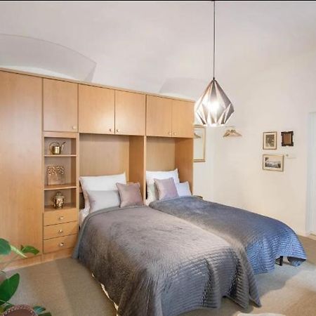 Suesses Apartment Naehe Volkstheater Bécs Kültér fotó