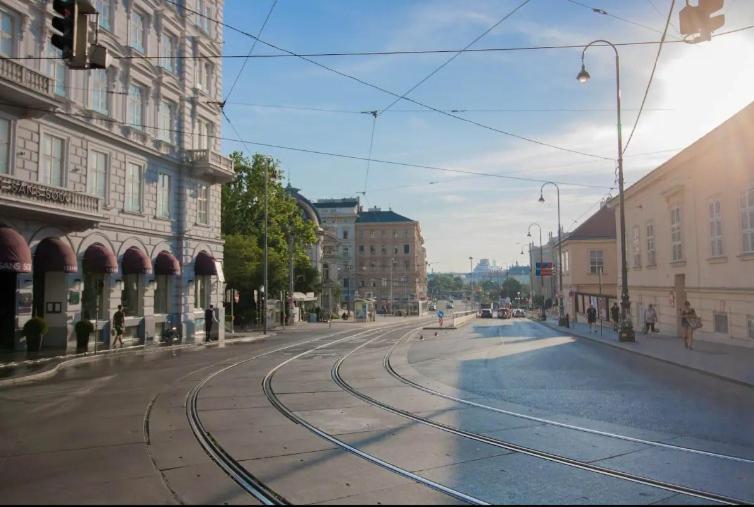Suesses Apartment Naehe Volkstheater Bécs Kültér fotó