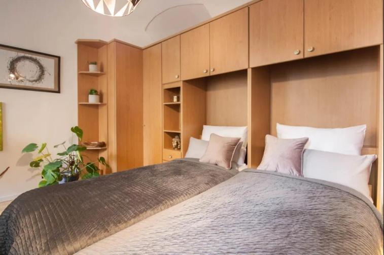 Suesses Apartment Naehe Volkstheater Bécs Kültér fotó